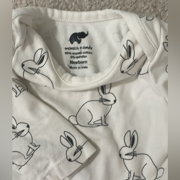 Monica and Andy baby clothes - Picture 2 of 2